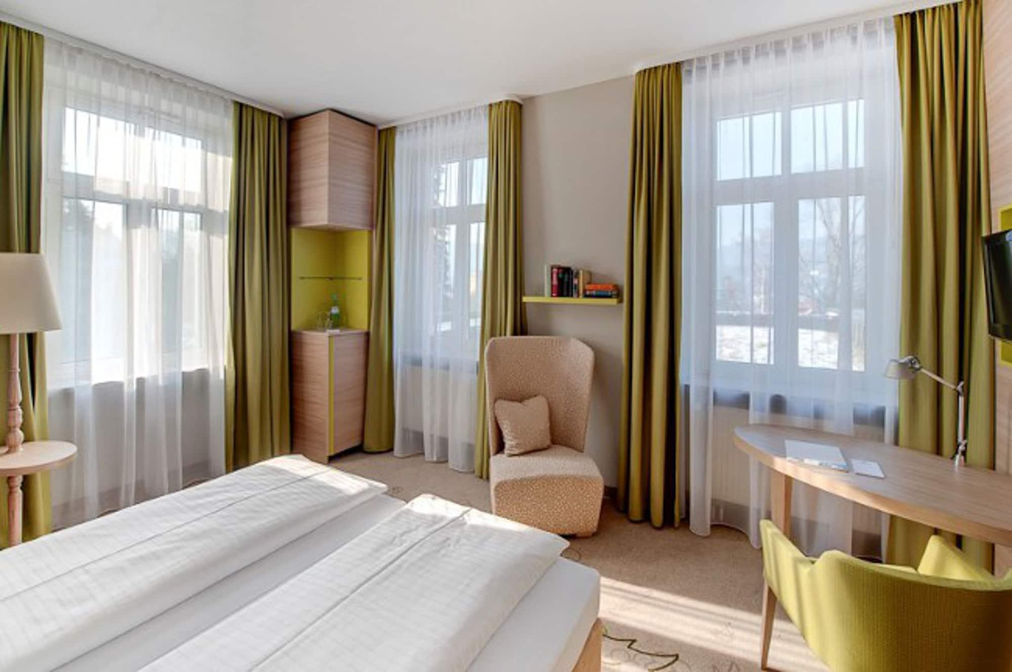 فندق بادن بادنفي  فندق ماغنيتبيرغ الغرفة الصورة